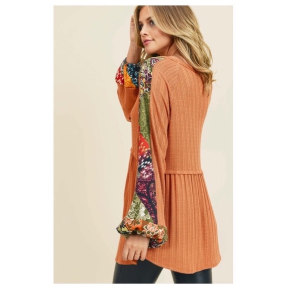 New Adorable Fall Peplum Top With Contrast Print Balloon Sleeves - Picture 5 of 5